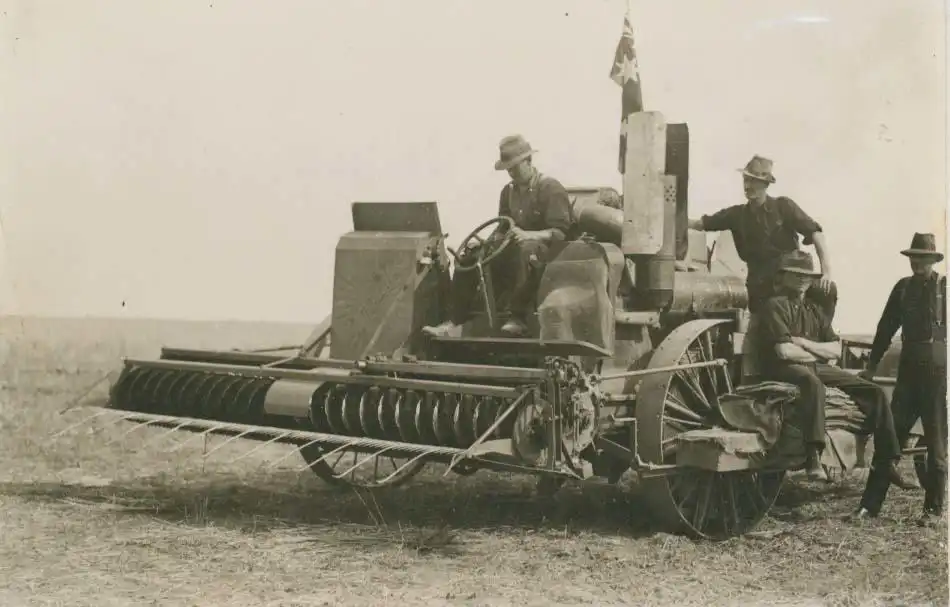 Początek kombajnów samobieżnych które znamy dziś